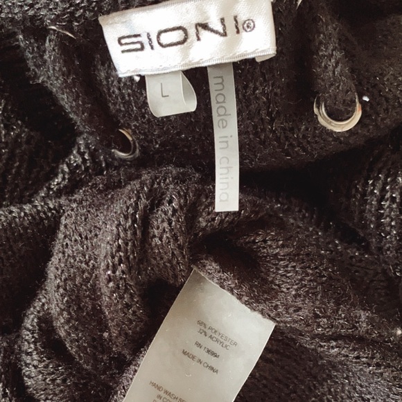 Sioni Black Sweater with lace Back. - Picture 9 of 11
